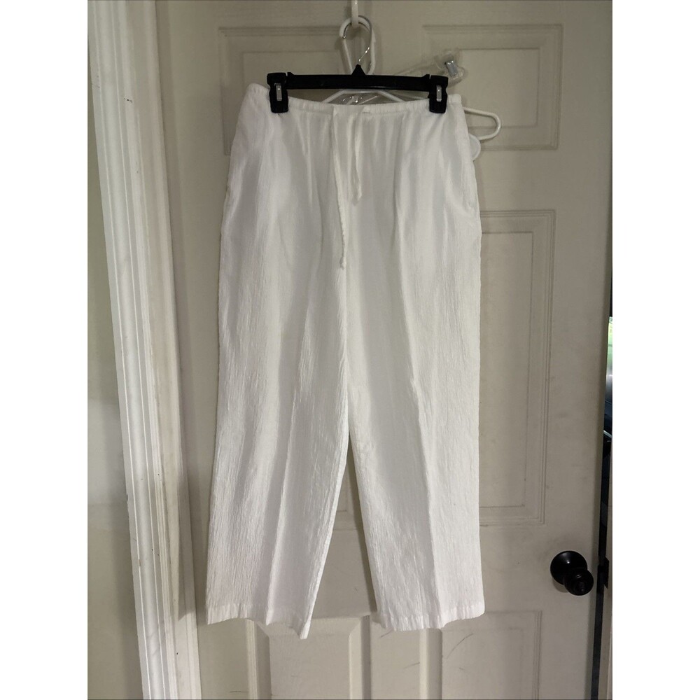 D & Co Women's Size Medium Elastic Waist Crop White Pants Pockets Pull-On